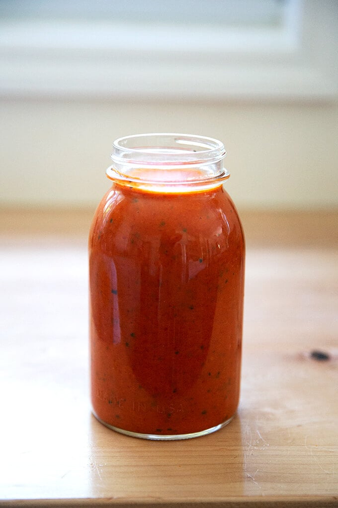 Why This Quick Fresh Tomato Basil Sauce Beats Canned Options